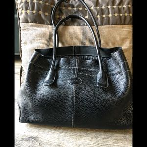 Tods Black Leather Handbag/Satchel